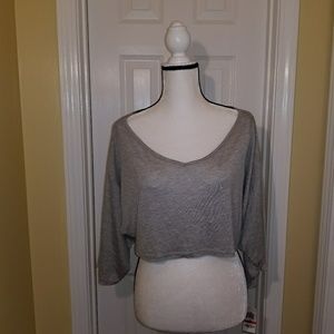 Grey cropped shirt